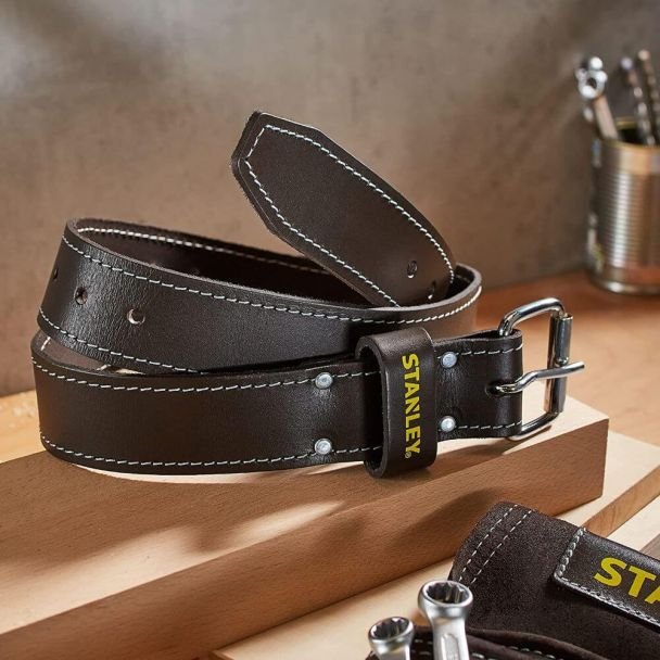 Curea din piele Stanley STST1-80119, maro inchis, 130 x 2.5 x 6.5 cm