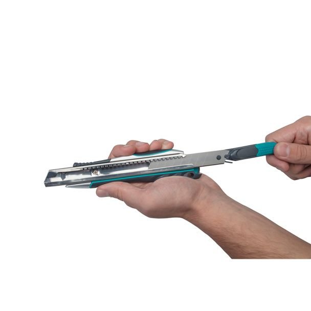 Cutter profesional Wolfcraft 4284000, latime lama 18 mm, carcasa metalica