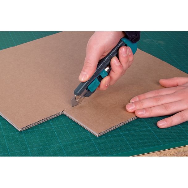 Cutter standard cu lame detasabile Wolfcraft 4146000, latime lama 18 mm, carcasa plastic