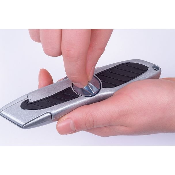 Cutter standard cu lame trapezoidale Wolfcraft 4133000, carcasa din metal cu aplicatii de cauciuc