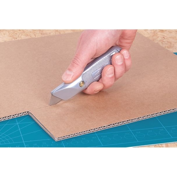 Cutter standard lama trapezoidala fixa Wolfcraft 4150000, carcasa metal, include 3 lame