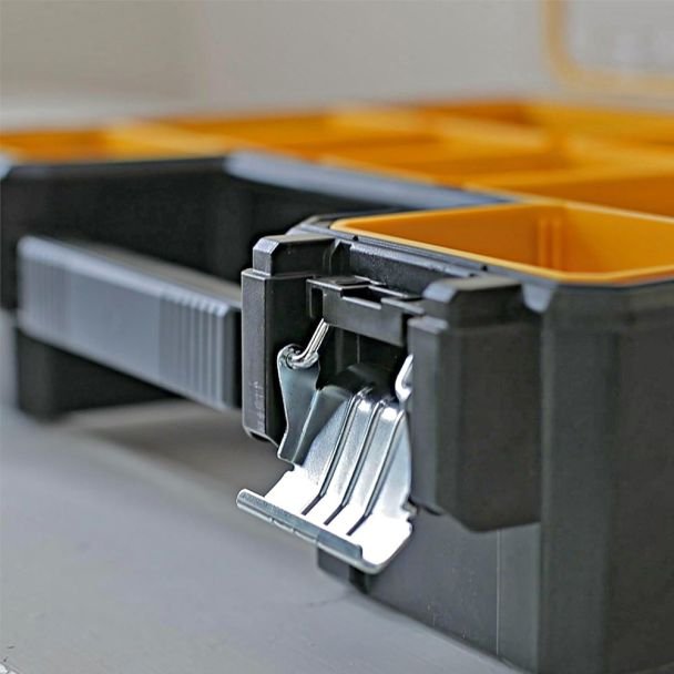 Organizator profesional pentru accesorii Stanley 1-97-518, 432 x 330 x 109 mm, 10 compartimente, inchizatori metalice, max 8 kg