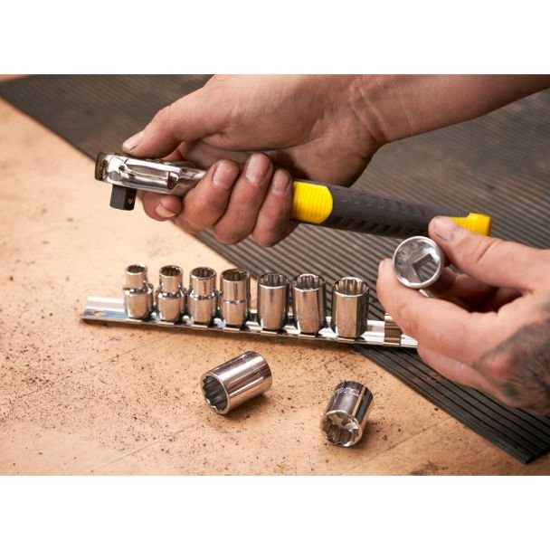 Set cheie cu clichet Stanley STMT82670-0, 3/8", 10 chei tubulare 8-17 mm