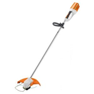 Coasă electrică fără fir STIHL FSA 85 | Lățime tăiere 350 mm | Compatibilă cu acumulator Li‑Ion 36 V | Ușoară și puternică, autonomie crescută | Ideală pentru gazon, margini și...