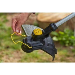 Coasă electrică Stanley SFMCST933B | 33 cm lățime de lucru | 18 V (fără acumulator) | Design ergonomic, ușor de manevrat | Ideală pentru întreținerea gazonului și a marginilor