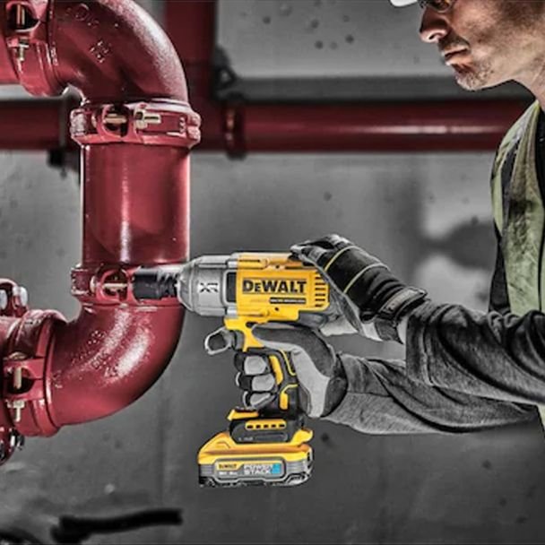 DeWalt, DeWalt DCF900H2T - Mașină de impact pătrat 1/2" 1356 Nm, 2x acumulatori 18V XR Powerstack 5.0Ah, încărcător, valiză TSTAK
