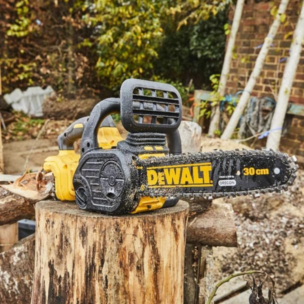 DeWalt, Drujbă DeWalt DCM565N - compatibilă cu acumulator Li-Ion - 18V XR - bară 30 cm