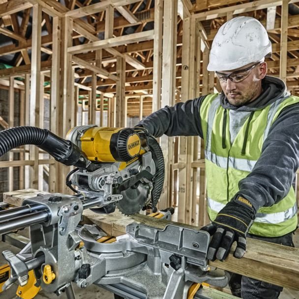 DeWalt, Fierăstrău circular pentru tăieri înclinate DeWalt DWS727, 1675 W, 250 mm, viteză variabilă