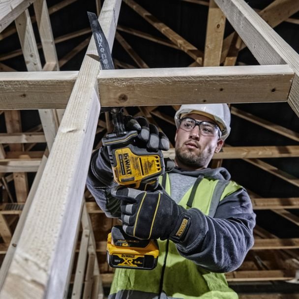 DeWalt, Fierăstrău tip sabie compatibil cu acumulatori DeWalt XR Li‑Ion 18 V (DCS369N)