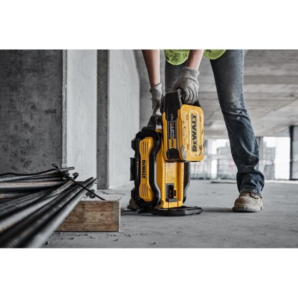 DeWalt, Încărcător Powershift DeWalt DCBPSC0550 | Li‑Ion 55,4 V | 12 Ah, 540 W | Încărcare rapidă, protecție suprasarcină | Compatibil cu baterii DeWalt pentru scule profesionale