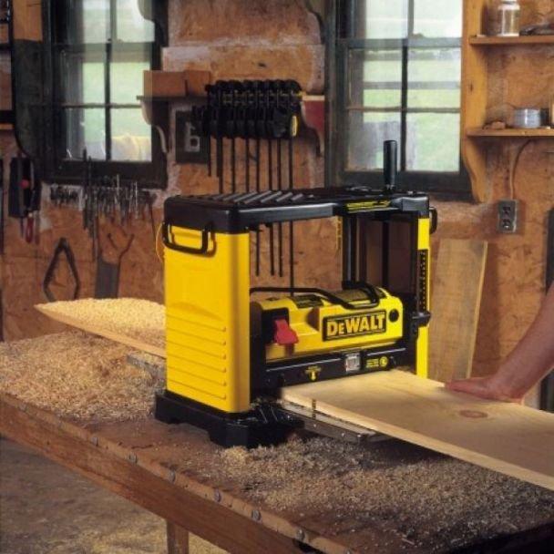 DeWalt, Rindea electrică staționară DEWALT DW733, 1800 W, 317 mm