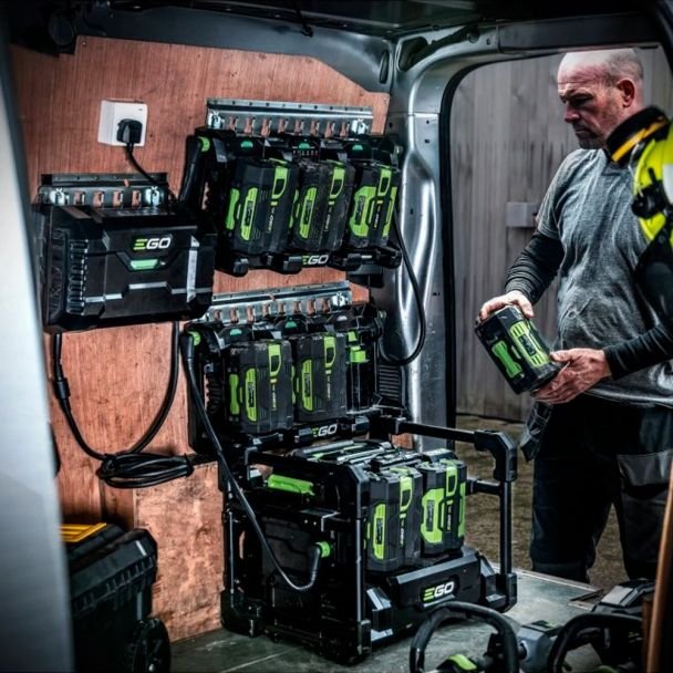 Ego, Kit încărcător rapid EGO PGX1602E-H, 56 V, 24 A, 1600 W pentru acumulatori EGO ARC Lithium™