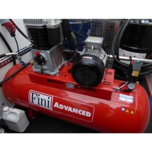 Fini, Compresor de aer Fini BK119-270F-7.5T ADVANCED | 270 l rezervor | 5.6 kW / 10 bar | 840 l/min debit | Pentru aplicații profesionale