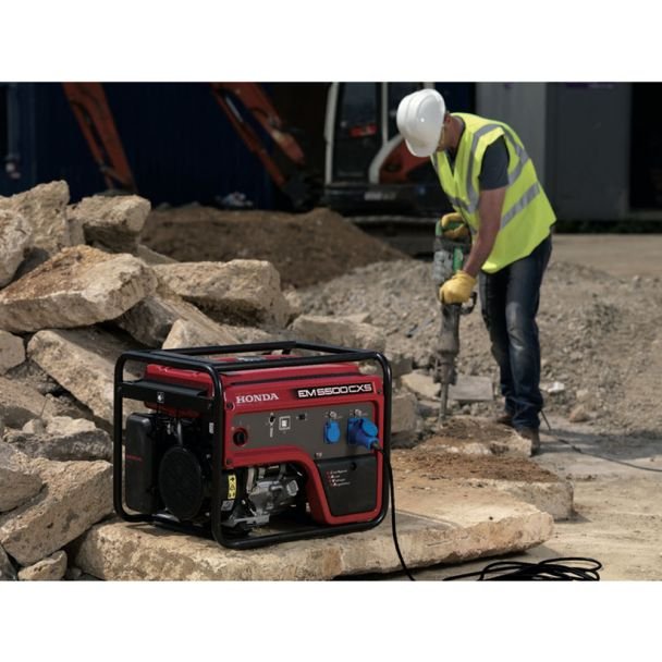 Honda, Generator de curent pe benzină Honda EM5500CXS2 - portabil, monofazat 5.5 kW, pornire electrică