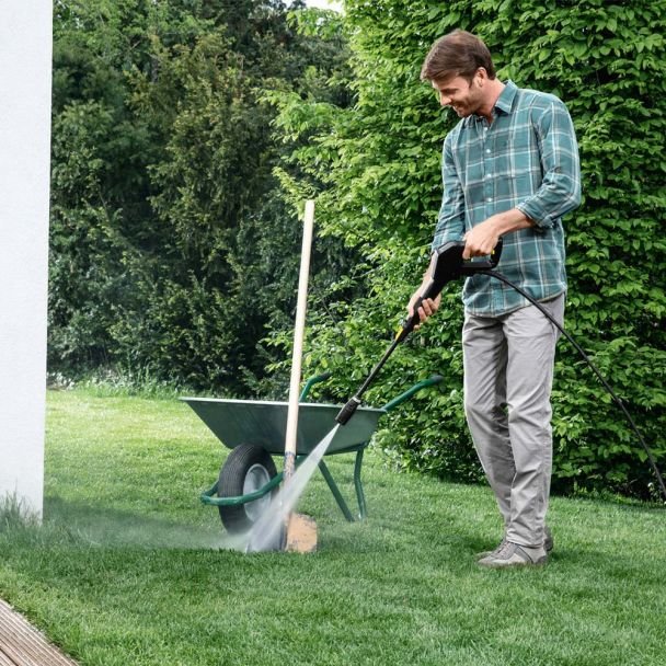 Karcher, Aparat de spălat cu apă rece sub presiune Karcher K 3 Power Control 1.676-100.0, 120 bar, 380 l/h