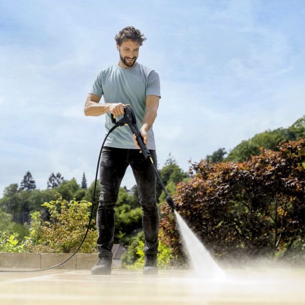 Karcher, Aparat de spălat cu apă rece sub presiune Karcher K4 WCM Premium, max. 130 bar, 420 l/h