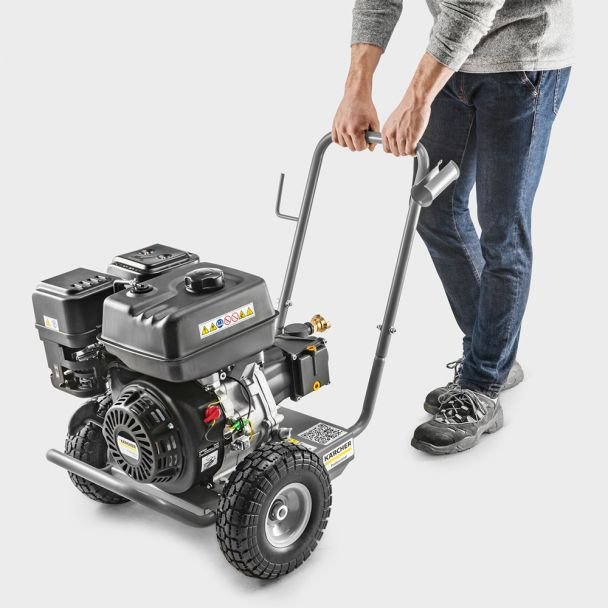 Karcher, Aparat de spălat cu înaltă presiune profesional Karcher HD 6/15 G Classic – motor benzină, 600 l/h, max. 200 bar