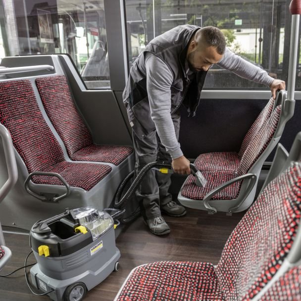 Karcher, Aspirator cu spălare Karcher Puzzi 8/1, 1200 W, 270 mbar, 12–18 m²/h