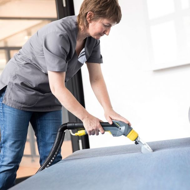 Karcher, Aspirator profesional cu spălare Karcher Puzzi 10/1 EU, 1250 W, 10+9 L, duză tapițerie și duză podea, cod 1.100-130.0