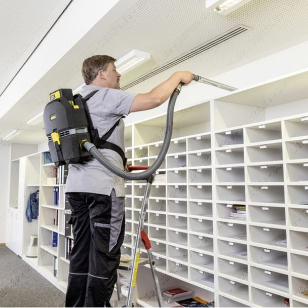 Karcher, Aspirator profesional tip rucsac Karcher BVL 3/1 Bp — compatibil acumulator 36 V 5.0 Ah, capacitate 3 l