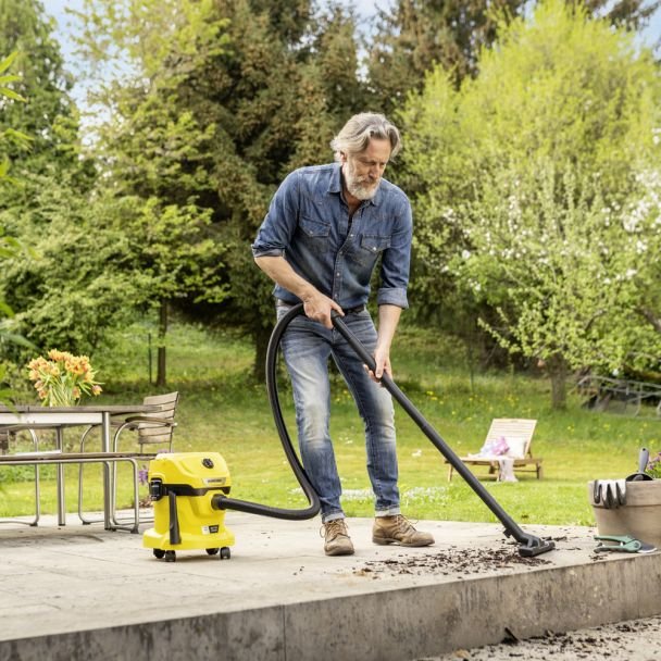 Karcher, Aspirator umed-uscat Karcher WD 2-18, 225 W, 12 L, acumulator 18 V/2,5 Ah cu încărcător