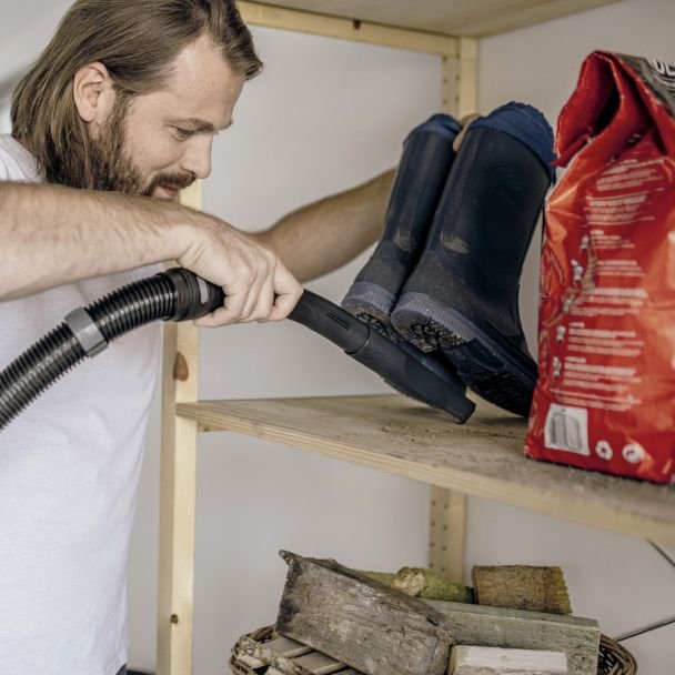 Karcher, Aspirator umed-uscat Karcher WD 3 V-15/6/20, 230 V, 1000 W, 15 l