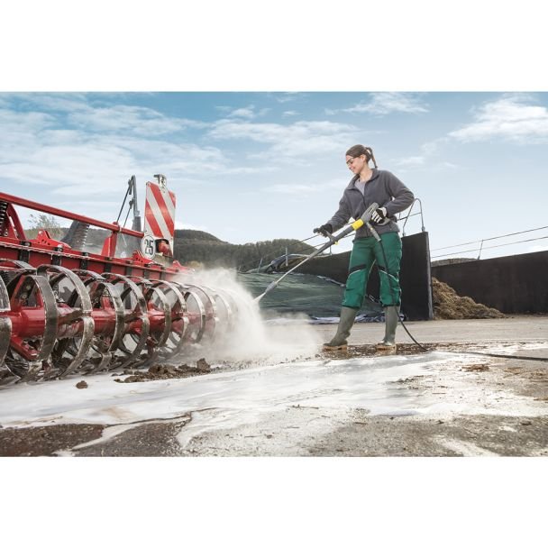 Karcher, Karcher HD 8/18-4M Cage Farmer EU | Aparat de spălat cu apă rece sub presiune | 270 bar | 760 l/h | Echipament profesional pentru ferme