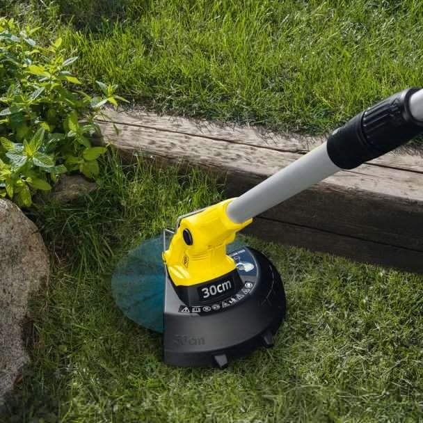 Karcher LTR 18-30 BATTERY – Trimer pentru gazon | Compatibil acumulator 18 V | Lățime tăiere 30 cm | Cod 1.444-310.0 | Fără fir, ușor și ergonomic