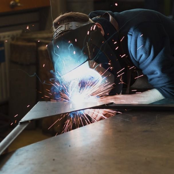 Lincoln Electric, Lincoln Electric Bobină sârmă tubulară INERSHIELD B10283-1 - pentru sudură MIG - diametru 0.9 mm - greutate 0.45 kg - pentru oțeluri de uz general