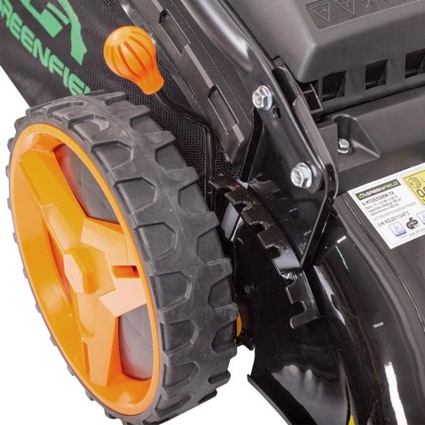 Mașină de tuns gazon autopropulsată Greenfield G-MTG531ARW-TX | Motor benzină 5.36 CP | Lățime de lucru 52.5 cm, 7 trepte de tăiere | Sac colector 67 L | Performanță puternică...