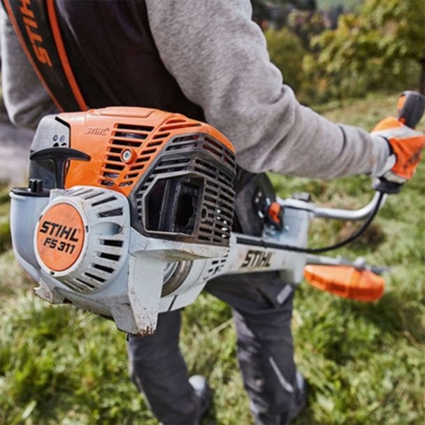 Motocoasa STIHL FS 311 | Motor 4 timpi, 1,9 CP | Lățime de lucru 480 mm | Performanță profesională, pornire ușoară | Durabilă, consum redus