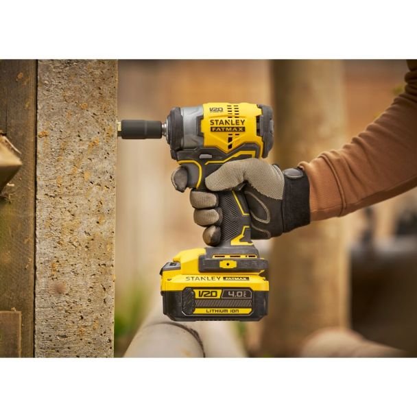 Stanley, Mașină de înșurubat cu impact Stanley Fatmax V20 SFMCF910B, prindere 3/8", 450 Nm, fără acumulatori