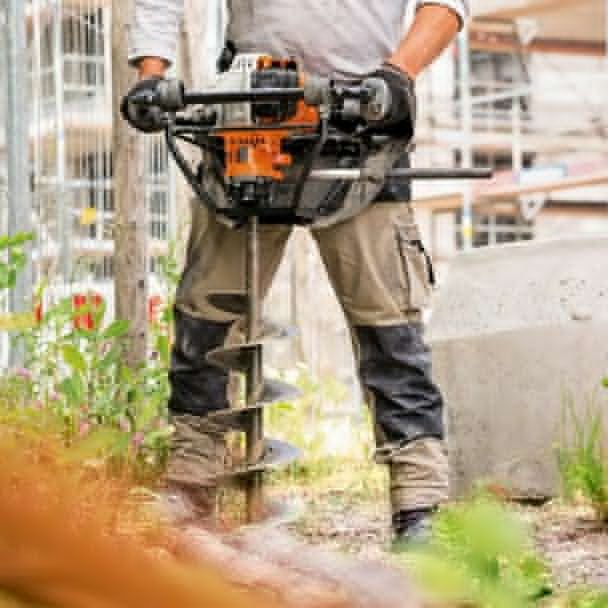 STIHL, Motoburghiu STIHL BT 131 – 1,9 cp, 36,3 cm³, diametru maxim burghiu 300 mm