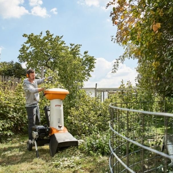 STIHL, Tocator crengi STIHL GH 370.0 S – motor pe benzină 4 timpi, 4,6 CP