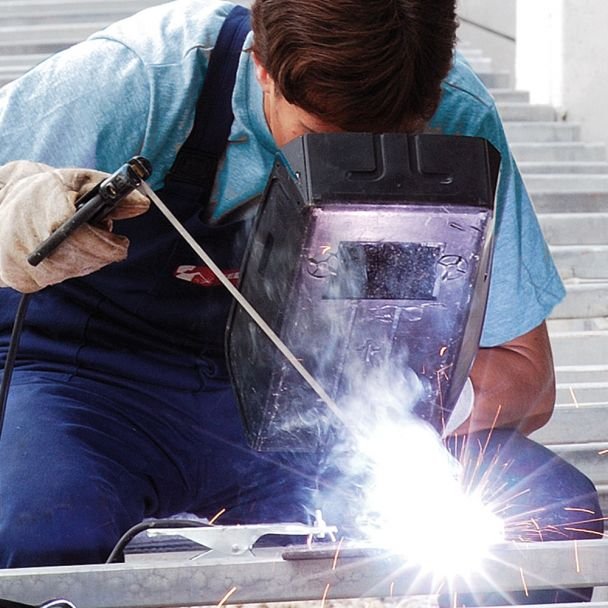Telwin, Aparat sudură MMA Telwin GAMMA4.280 | 220 A | Electrozi 2-5 mm | Cu accesorii incluse | Ideal pentru lucrări profesionale și hobby