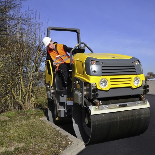 Wacker Neuson, Cilindru vibro-compactor Wacker Neuson RD24-100 O - 2525 kg - Motor Kubota - Tambur 1000 mm - Construcții