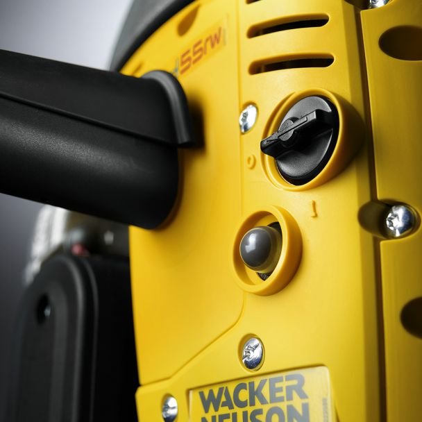 Wacker Neuson, Ciocan demolator pentru căi ferate Wacker Neuson BH55RW 32x160 mm, motor benzină 2T, prindere 32x160 mm, forță impact 55 J