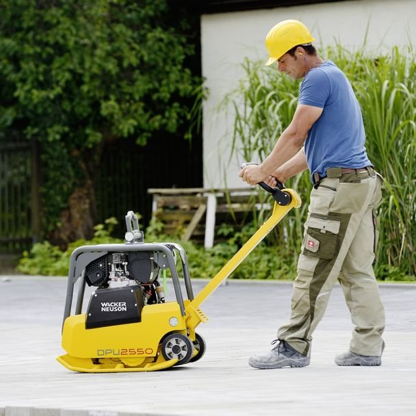 Wacker Neuson, Placă compactoare reversibilă - Wacker Neuson DPU2550H - Diesel - Greutate 166 kg - Forță de impact 25 kN