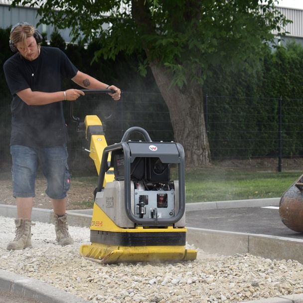 Wacker Neuson, Placă compactoare reversibilă Wacker Neuson DPU5545H, diesel, 399 kg, forță de impact 55 kN