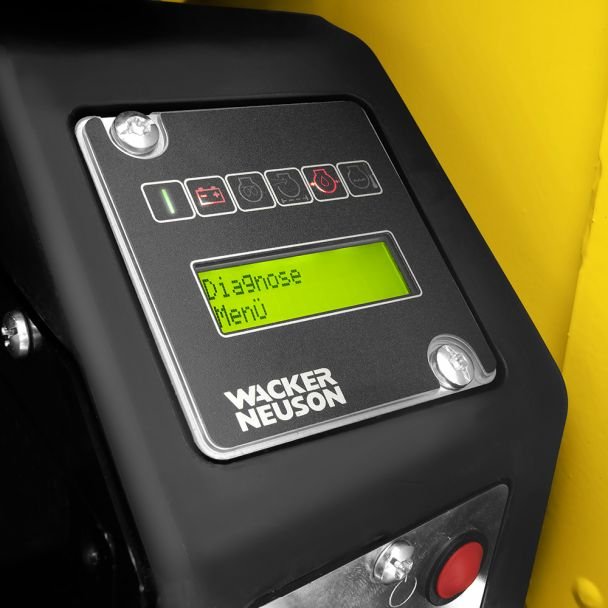Wacker Neuson, Placă compactoare reversibilă - Wacker Neuson DPU80Lec770 - diesel, răcire cu apă - 773 kg, forță de impact 80 kN - pornire electrică, sistem Compatec