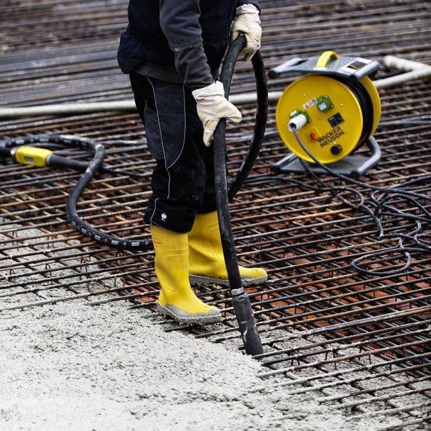 Wacker Neuson, Vibrator de beton compatibil cu convertizor Wacker Neuson IREN 58/042/10 GV — cap vibrant 58 mm cu protecție din cauciuc