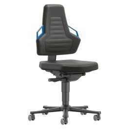Scaun de lucru Nexxit 2 negru, mâner albastru, reglabil 450–600 mm, cu roți
