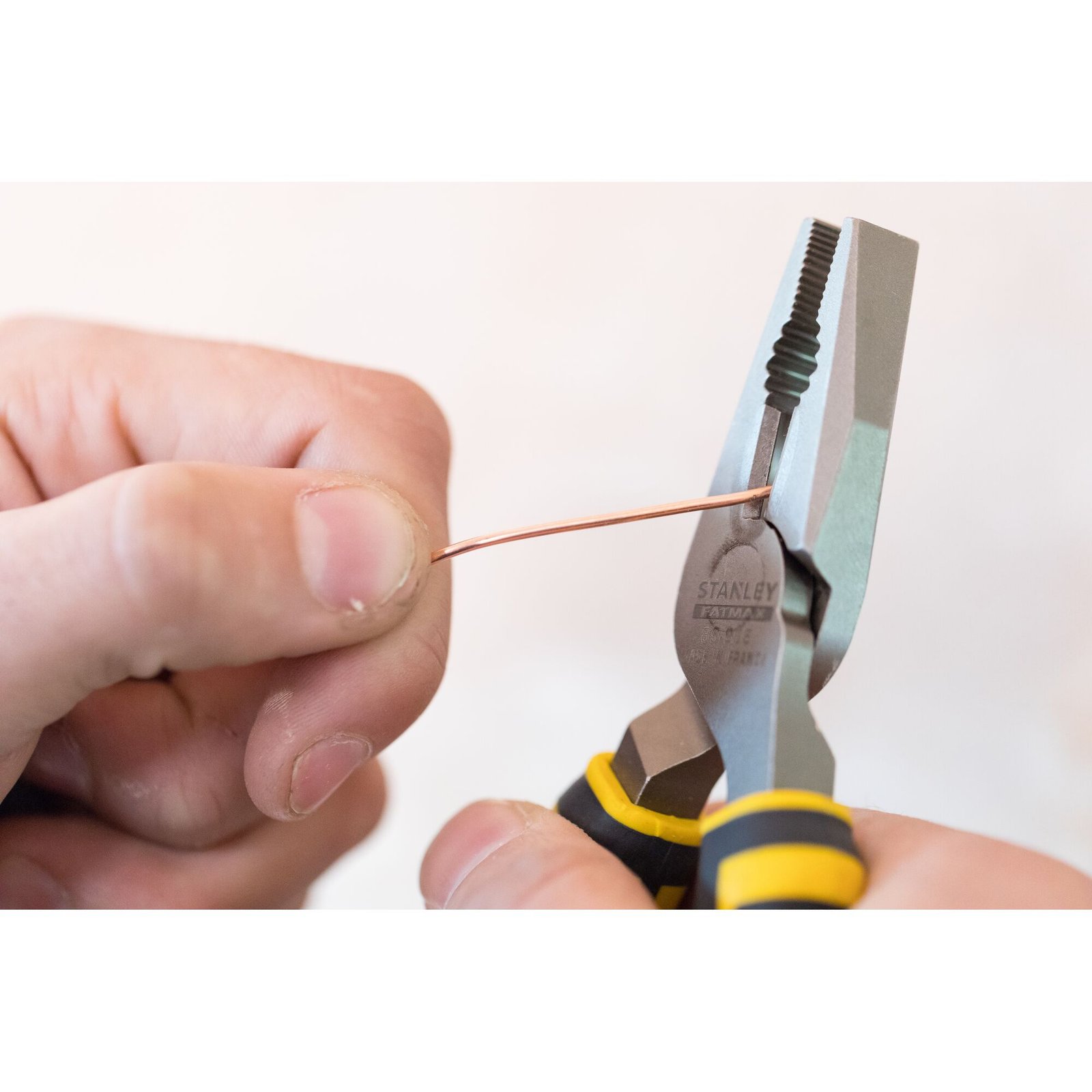 Clește combinat Stanley 0-89-866 150 mm – mâner bi-material - imagine 6