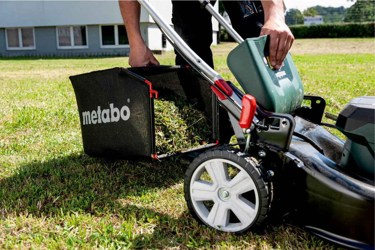 Mașină de tuns iarba cu acumulator Metabo RM 36-18 LTX BL 46 – 18 V, 2 x 5,2 Ah - imagine 6