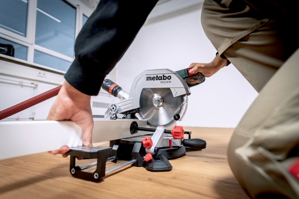 Fierăstrău circular de debitat Metabo KS 216 M - imagine 5