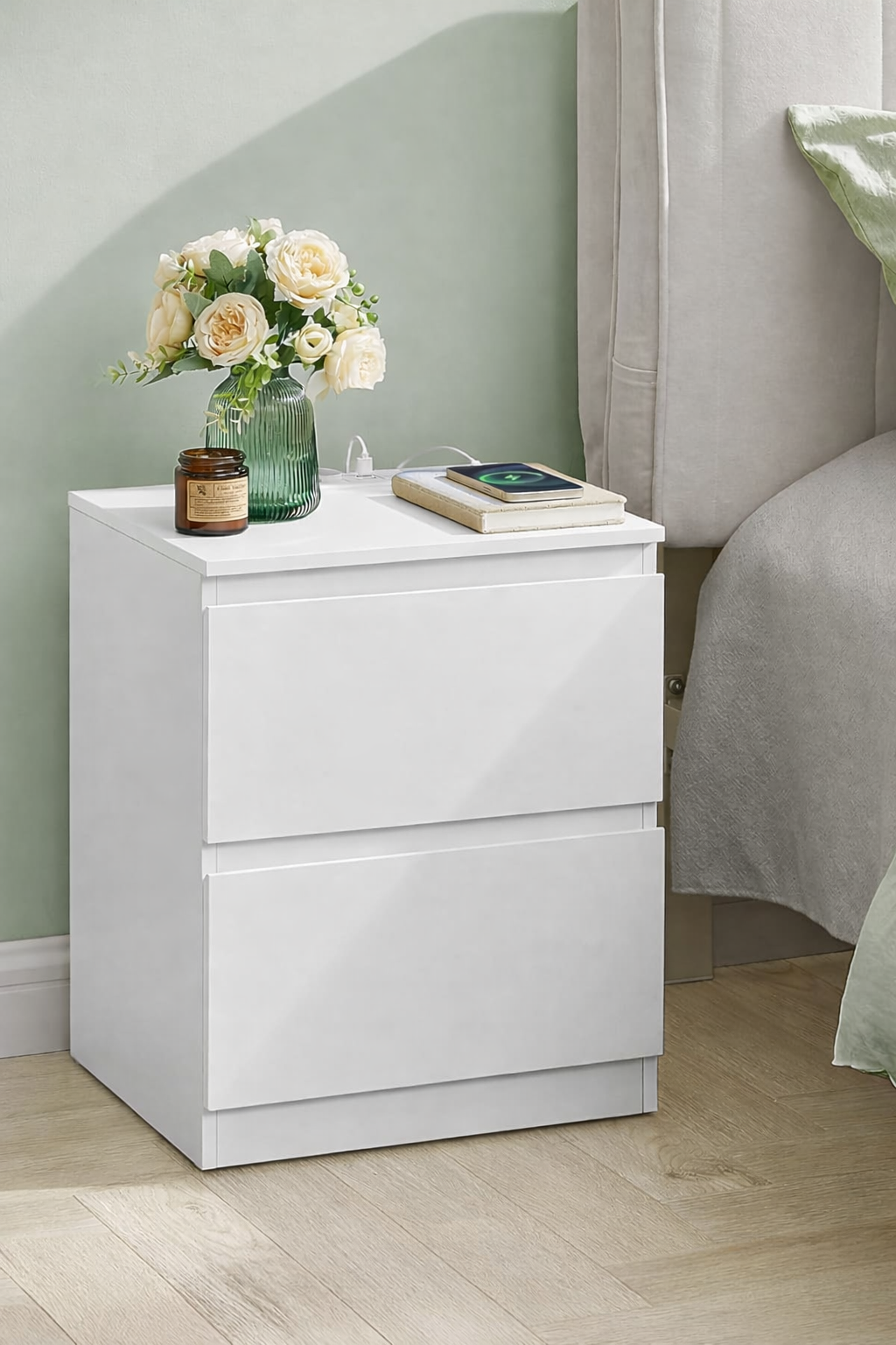 Noptieră Vasagle Kailyn LET821W02 – 2 sertare, 2 prize și 2 porturi USB, 35 × 40 × 49 cm, alb - imagine 3